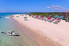 「星野リゾート リゾナーレ小浜島」が7月1日に開業、八重山の絶景スポットへ抜群のアクセス