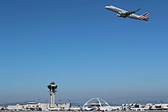 欧米の航空会社、旅行需要が堅調の一方で、業績見通しに暗雲、運賃値下げ圧力とコスト増で